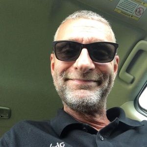 Meet your Posher, Eric